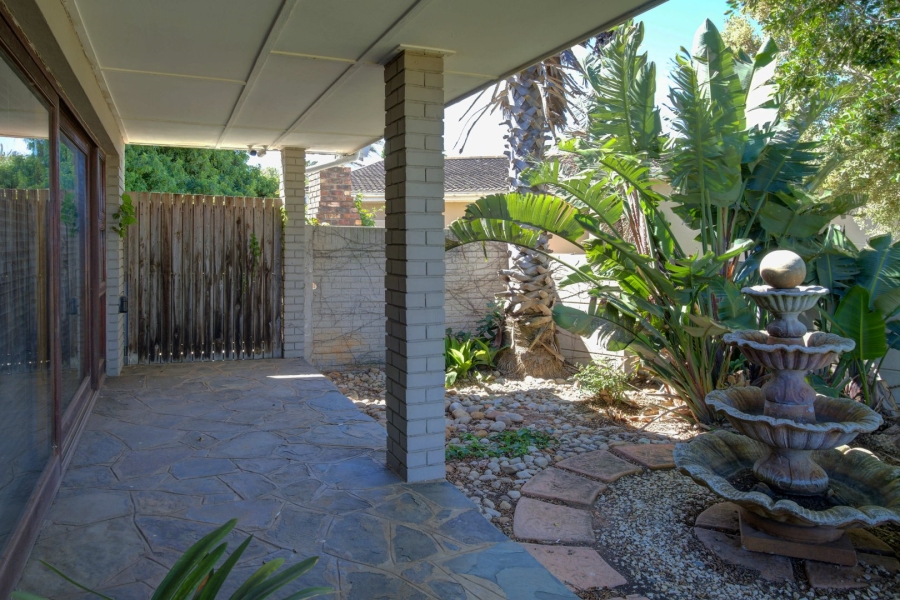 4 Bedroom Property for Sale in Bluewater Bay Eastern Cape